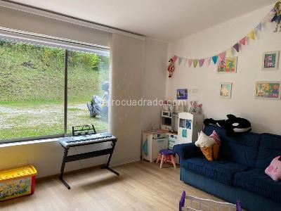 Casa de 3 alcobas en venta en Envigado, Envigado, 310 m² · foto 7 de 17