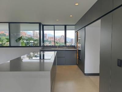 Apartamento en venta en El Poblado, Medellín · foto 6 de 20