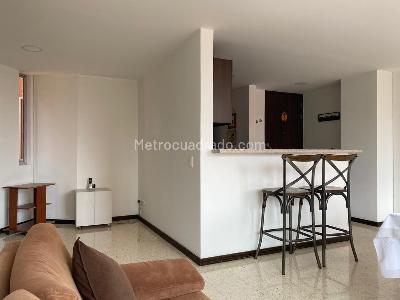 Apartamento de 2 alcobas en arriendo en Envigado, Envigado, 80 m² · foto 1 de 19