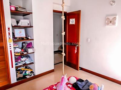 Casa de 3 alcobas en venta en Envigado, Envigado, 210 m² · foto 7 de 19