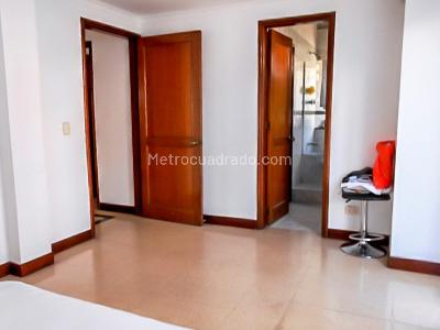 Casa de 3 alcobas en venta en Envigado, Envigado, 210 m² · foto 9 de 19