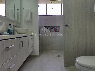 Apartamento en venta en El Poblado, Medellín · foto 16 de 20