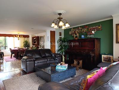 Apartamento en venta en El Poblado, Medellín · foto 3 de 20