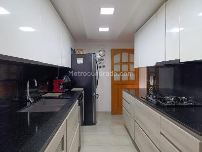 Apartamento en venta en El Poblado, Medellín · foto 5 de 20