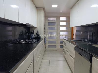 Apartamento en venta en El Poblado, Medellín · foto 7 de 20