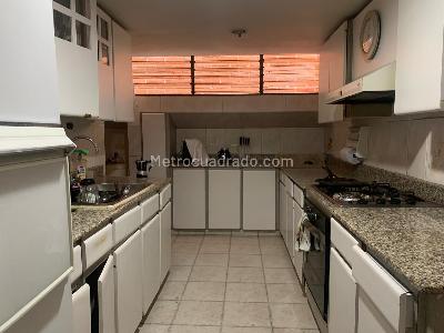 Apartamento de 3 alcobas en venta en El Poblado, Medellín, 164 m² · foto 5 de 15