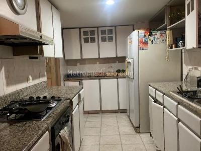 Apartamento de 3 alcobas en venta en El Poblado, Medellín, 164 m² · foto 6 de 15