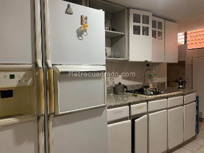 Apartamento de 3 alcobas en venta en El Poblado, Medellín, 164 m² · foto 7 de 15