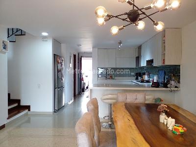 Casa de 3 alcobas en venta en El Poblado, Medellín, 250 m² · foto 4 de 20