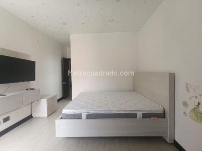 Casa en arriendo en El Poblado, Medellín · foto 11 de 20