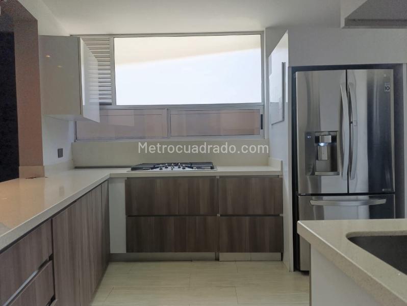 Casa Amoblada de 4 Alcobas con 5 Baños en El Poblado - 5