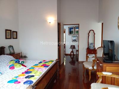 Casa de 3 alcobas en arriendo en El Poblado, Medellín, 250 m² · foto 15 de 20