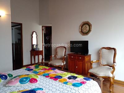 Casa de 3 alcobas en arriendo en El Poblado, Medellín, 250 m² · foto 17 de 20