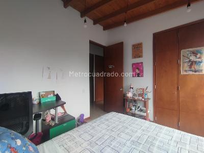 Casa de 3 alcobas en venta en El Poblado, Medellín, 160 m² · foto 13 de 18
