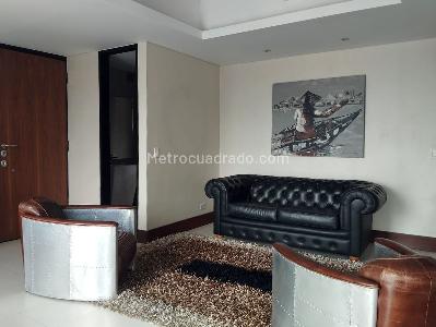 Apartamento de 2 alcobas en venta en El Poblado, Medellín, 130 m² · foto 5 de 18