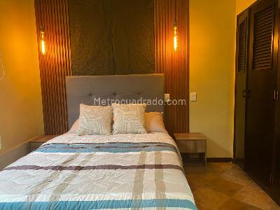 Casa de 5 alcobas en venta en El Poblado, Medellín, 600 m² · foto 11 de 18