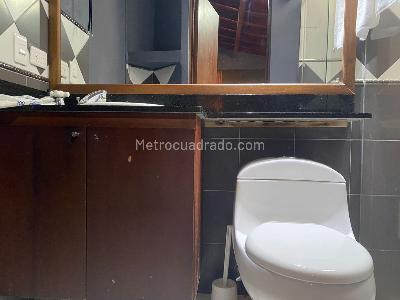 Casa de 5 alcobas en venta en El Poblado, Medellín, 600 m² · foto 18 de 18