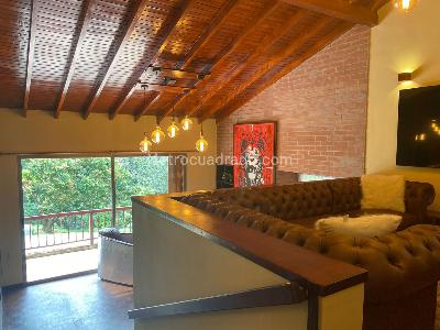 Casa de 5 alcobas en venta en El Poblado, Medellín, 600 m² · foto 2 de 18