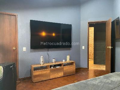 Casa de 5 alcobas en venta en El Poblado, Medellín, 600 m² · foto 15 de 18