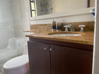 Casa de 5 alcobas en venta en El Poblado, Medellín, 600 m² · foto 16 de 18