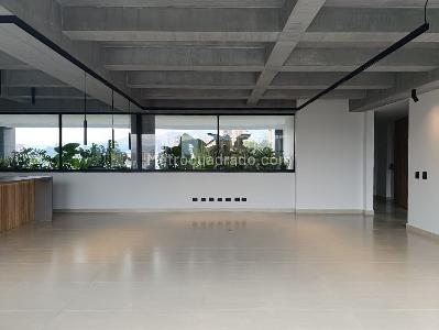 Apartamento de 3 alcobas en venta en La Florida, Medellín, 230 m² · foto 3 de 19
