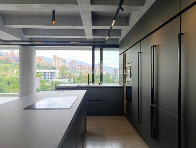 Apartamento de 3 alcobas en venta en La Florida, Medellín, 230 m² · foto 7 de 19