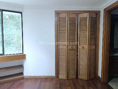 Apartamento de 4 alcobas en arriendo en El Poblado, Medellín, 250 m² · foto 15 de 20