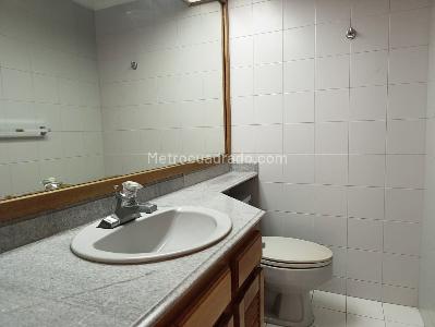 Apartamento de 4 alcobas en arriendo en El Poblado, Medellín, 250 m² · foto 18 de 20