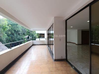 Apartamento de 4 alcobas en arriendo en El Poblado, Medellín, 250 m² · foto 20 de 20