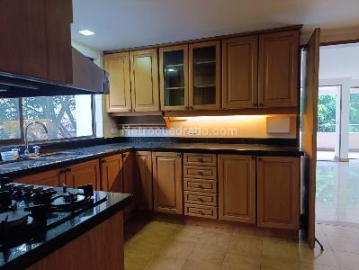 Apartamento de 4 alcobas en arriendo en El Poblado, Medellín, 250 m² · foto 7 de 20