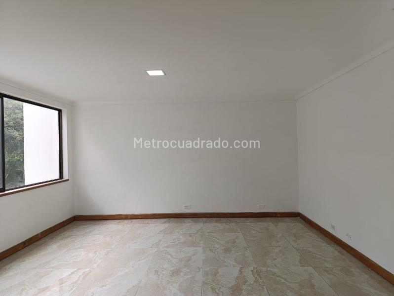 4BR Apartment for Rent in Gated Unit, El Poblado - 8