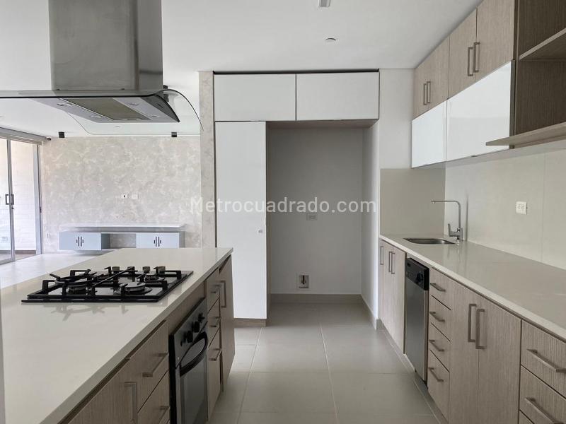 Piso – Envigado - Más
