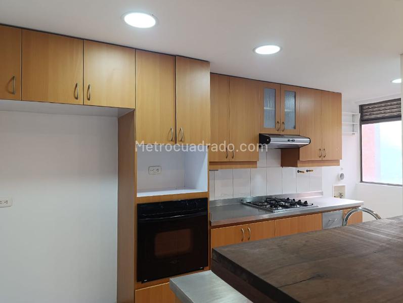 Apartamento de 2 Alcobas en Unidad Cerrada en El Poblado - 7