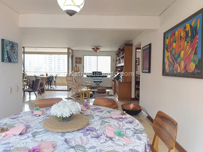 Apartamento Elegante de 2 Alcobas en El Poblado - 6