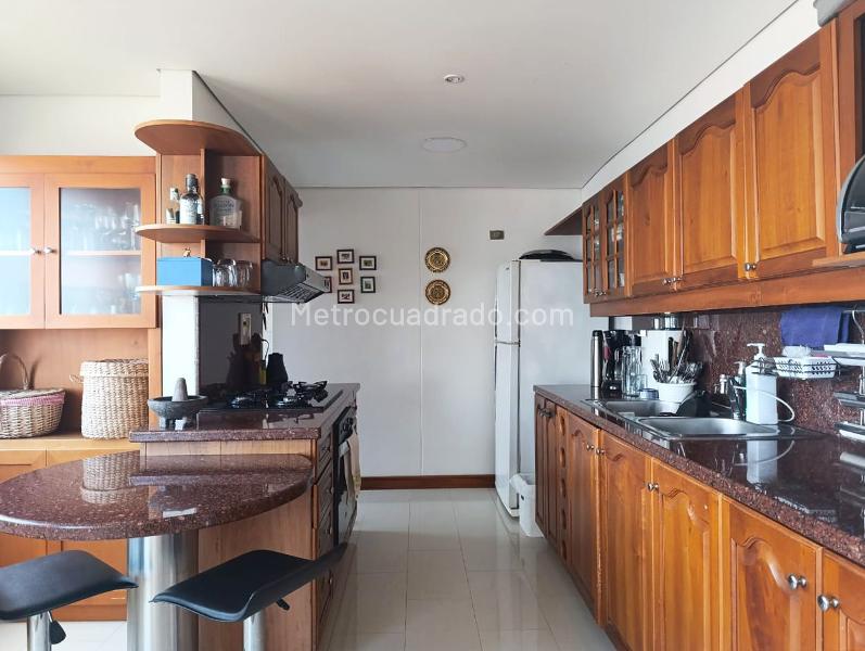 Apartamento Elegante de 2 Alcobas en El Poblado - 7
