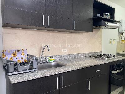 Apartamento de 3 alcobas en arriendo en El Poblado, Medellín, 87 m² · foto 8 de 20