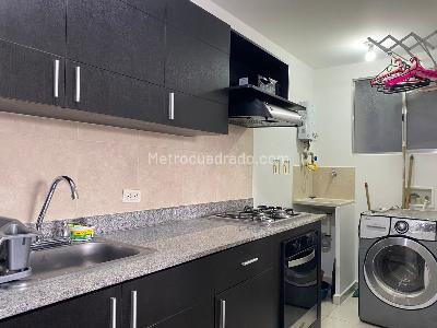 Apartamento de 3 alcobas en arriendo en El Poblado, Medellín, 87 m² · foto 9 de 20