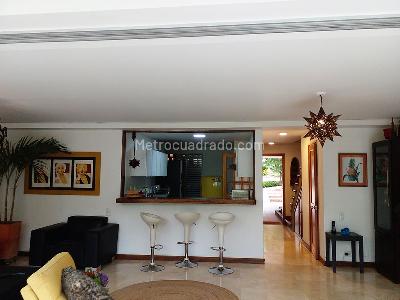 Casa de 4 alcobas en venta en Envigado, Envigado, 320 m² · foto 3 de 20