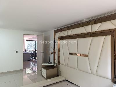 Casa de 4 alcobas en arriendo en El Poblado, Medellín, 330 m² · foto 15 de 20