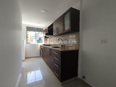 Apartamento de 3 alcobas en arriendo en El Poblado, Medellín, 116 m² · foto 4 de 10