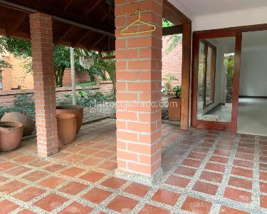 Casa de 4 alcobas en venta en El Poblado, Medellín, 270 m² · foto 16 de 16