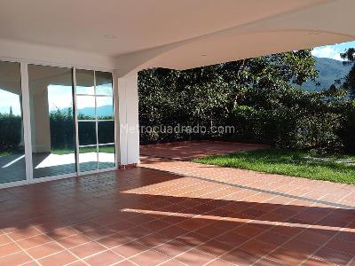 Casa de 4 alcobas en venta en Envigado, Envigado, 500 m² · foto 19 de 20