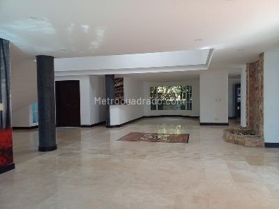 Casa de 4 alcobas en venta en Envigado, Envigado, 500 m² · foto 3 de 20