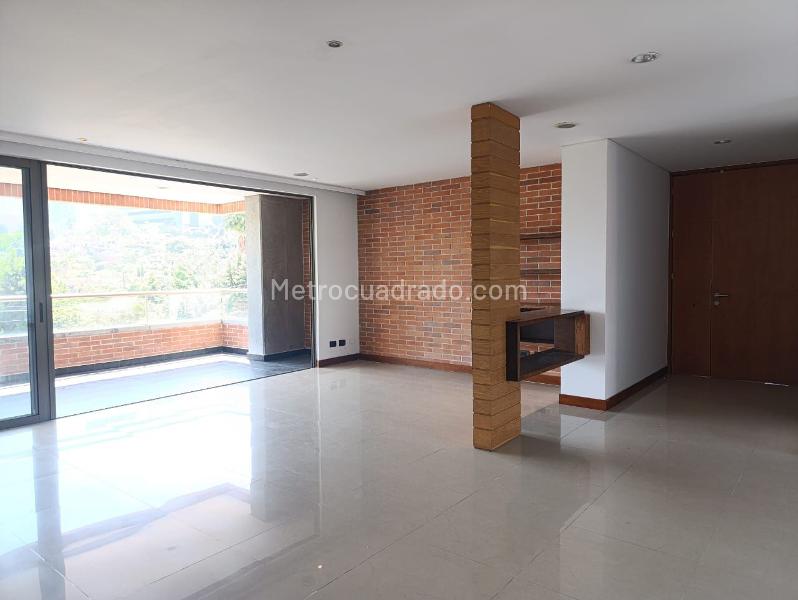 Apartamento Estiloso de 3 Alcobas en El Poblado - 4