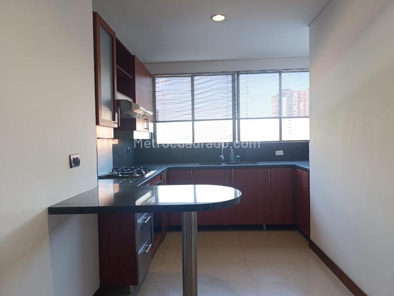Apartamento Estiloso de 3 Alcobas en El Poblado - 6