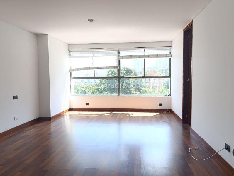 Apartamento Estiloso de 3 Alcobas en El Poblado - 9
