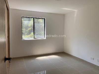 Apartamento de 3 alcobas en arriendo en El Poblado, Medellín, 103 m² · foto 11 de 14