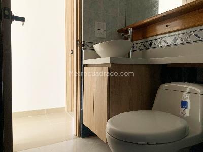 Apartamento de 3 alcobas en arriendo en El Poblado, Medellín, 103 m² · foto 14 de 14