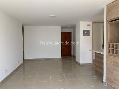 Apartamento de 3 alcobas en arriendo en El Poblado, Medellín, 103 m² · foto 2 de 14
