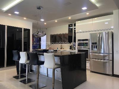 Casa de 3 alcobas en venta en Envigado, Sabaneta, 350 m² · foto 6 de 20